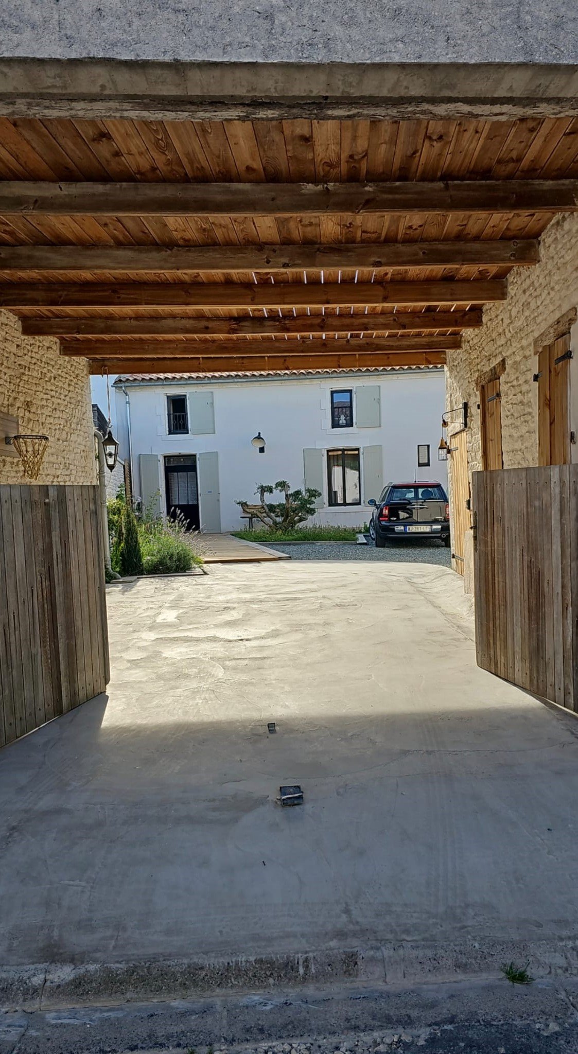 Grande piscine accessible — Domaine Slow-Life PMR